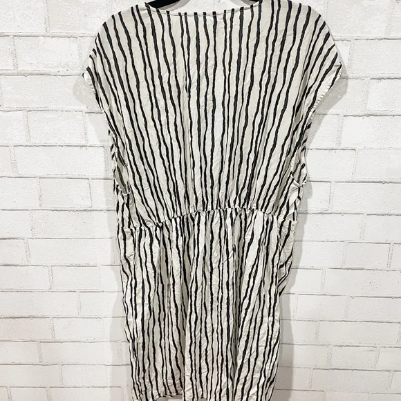 CUPSHE Eva Wave Striped V-neck Sleeveless Dress coverup XL - Picture 5 of 6